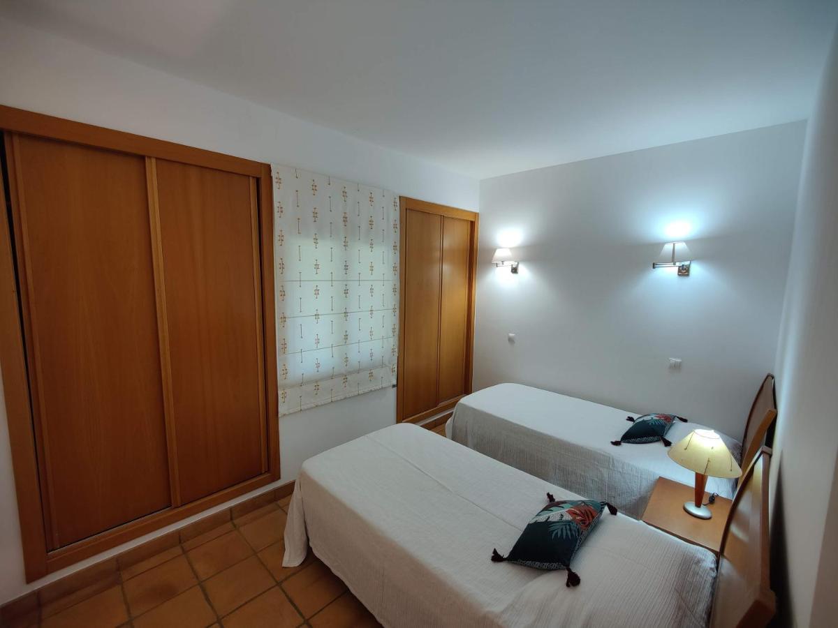 Spacious 3-Bedroom Condo With Pool * Lagos
