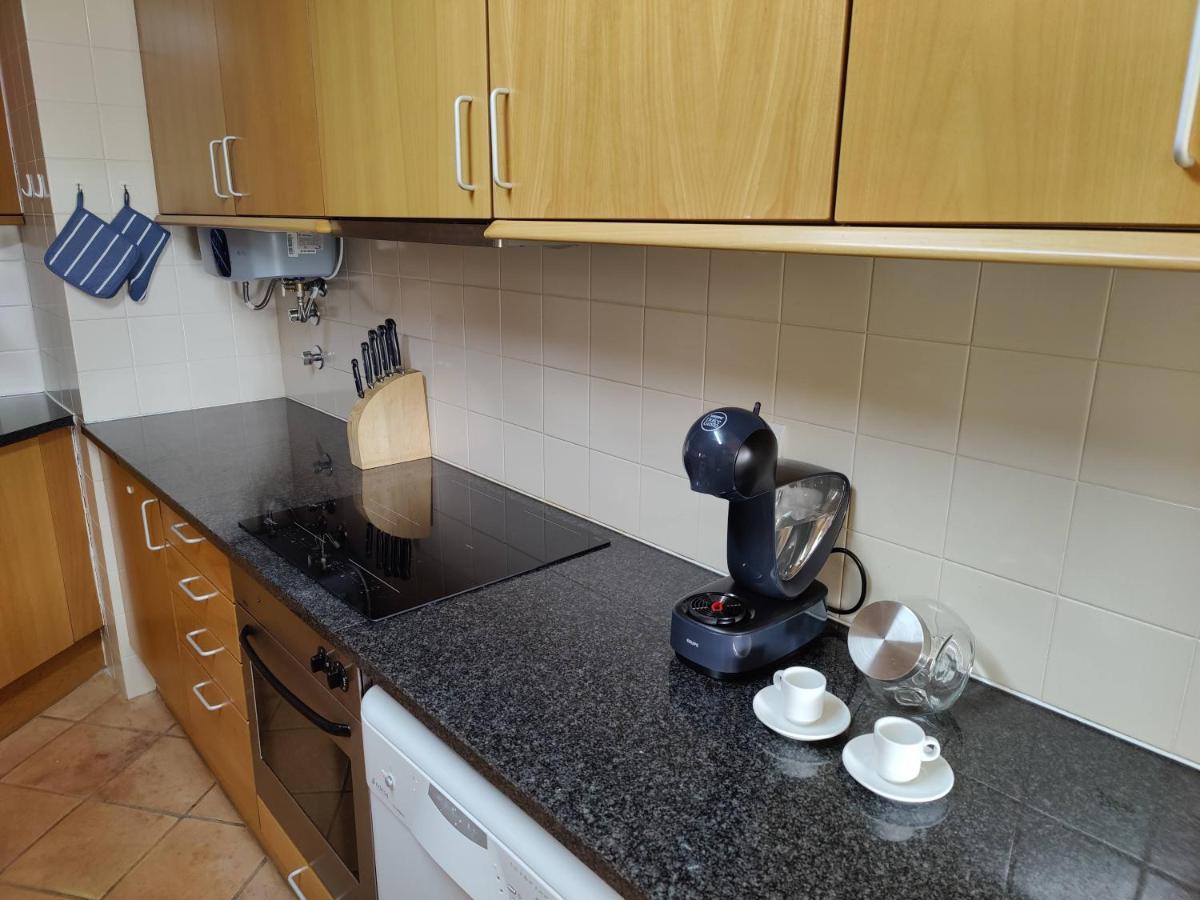 Apartment Spacious 3-Bedroom Condo With Pool *
