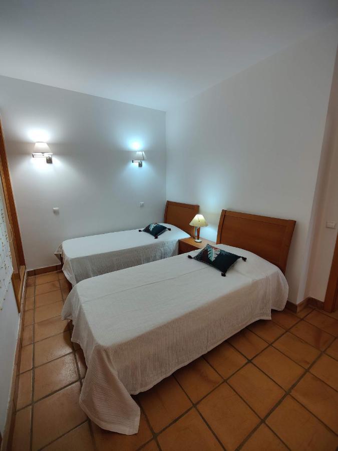 Spacious 3-Bedroom Condo With Pool Apartment *
