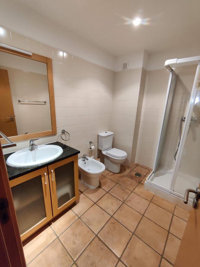 Apartment Spacious 3-Bedroom Condo With Pool