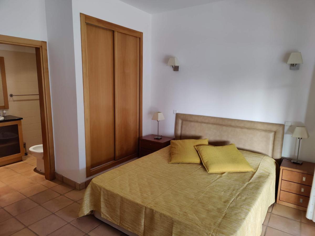 Spacious 3-Bedroom Condo With Pool Apartment Lagos